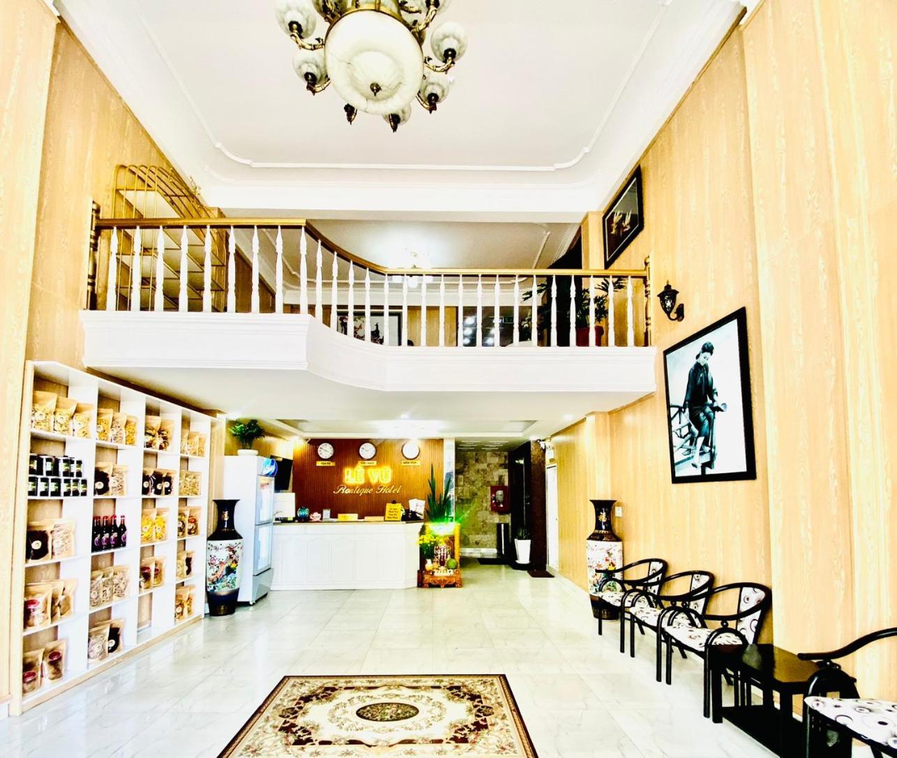 Oyo 1196 Le Vu Hotel Da Lat Exterior photo